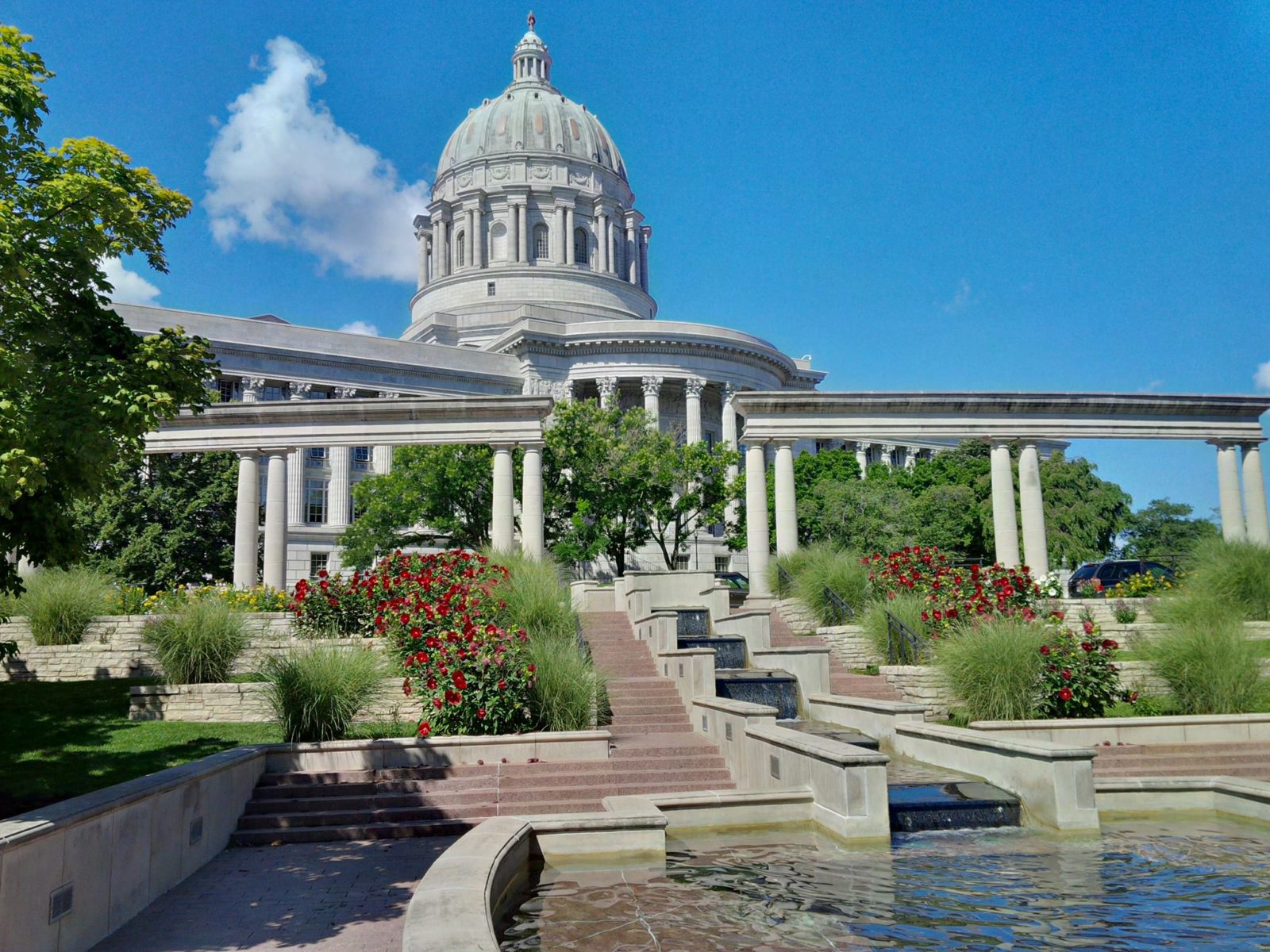 capitol building and water feature